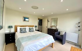 A Secluded Self Contained Country Suite With A View - Parking, Easy Access To Bath